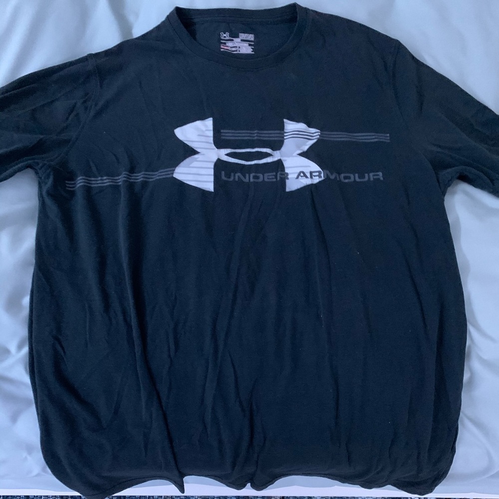 black under armour tee
